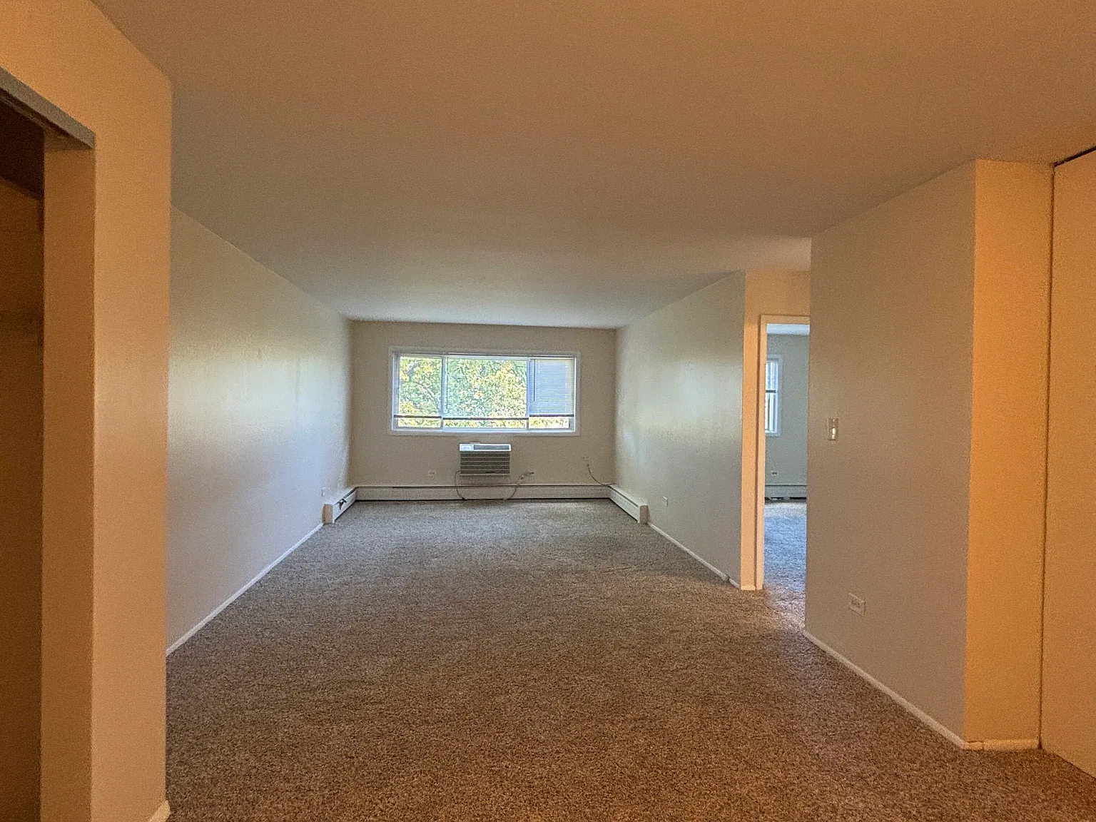 1 bed, 1.0 bath, $1,595 — Photo 3