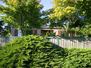 2822 NE 68th St, Seattle, WA 98115