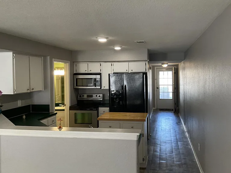 634 Green Valley Rd #G5 — Photo 2