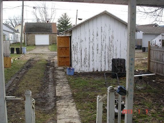 2nd image of 394 E 7th St