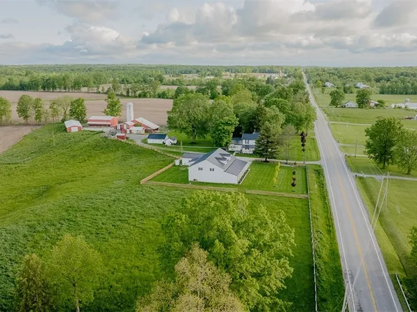 2953 State Route 225, Diamond, OH 44412