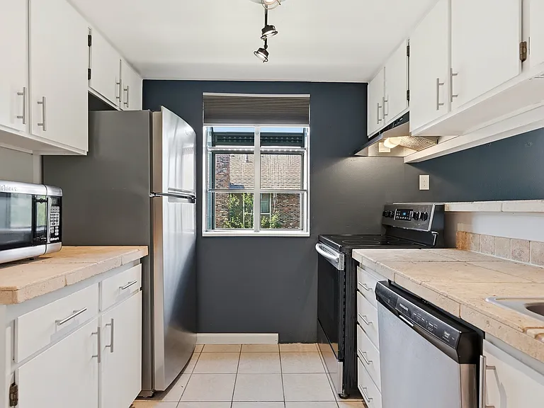 3021 S Ursula Cir #301 — Photo 9