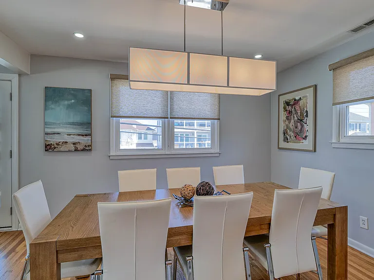7000 Winchester Ave — Photo 13