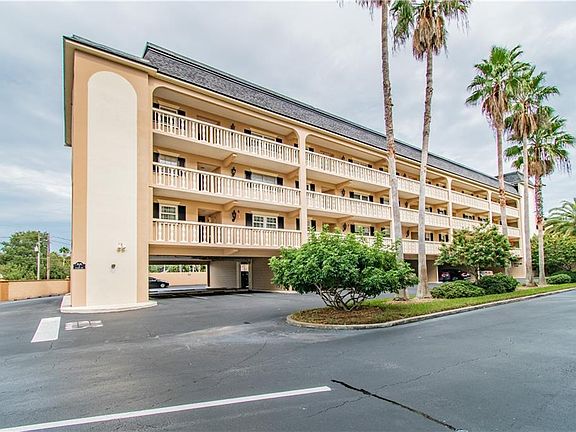 3rd image of 155 Bluff View Dr APT 305