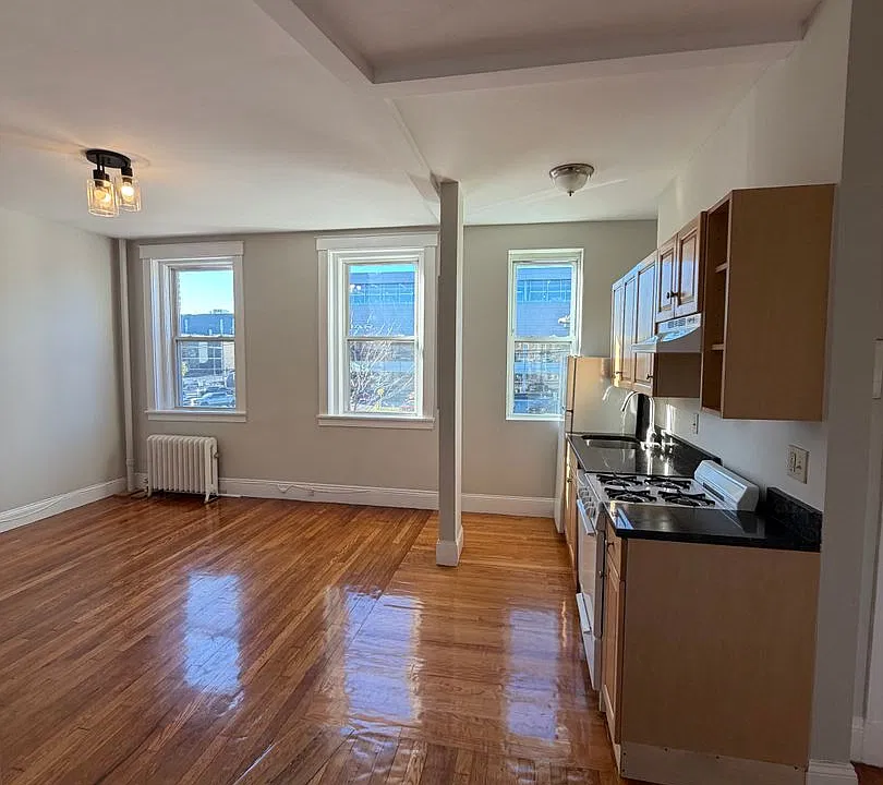 1198 Commonwealth Ave #6