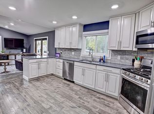 8800 N Highway Dr, Lexington, MN 55014