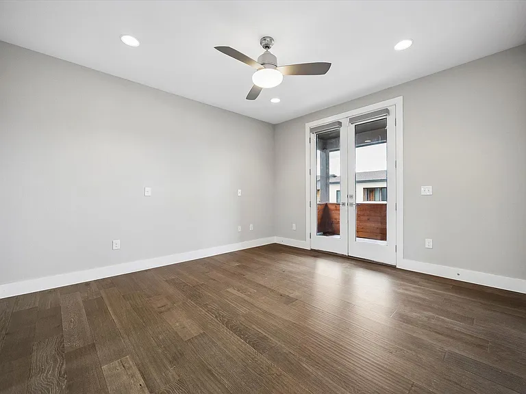 5006 Pecan Springs Rd #6 — Photo 16