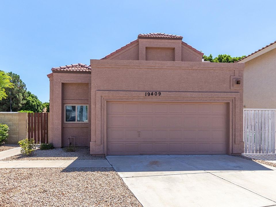 1st image of 19409 N 75th Dr