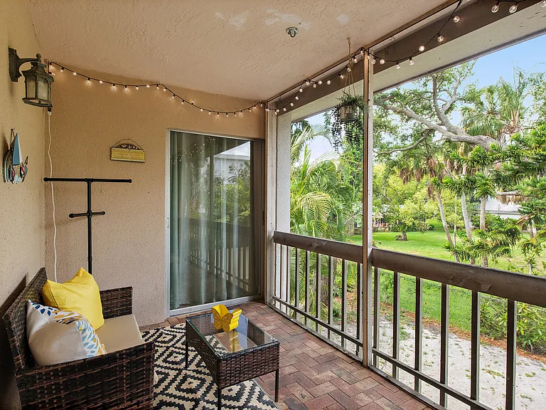 3360 S Osprey Ave #212B — Photo 29