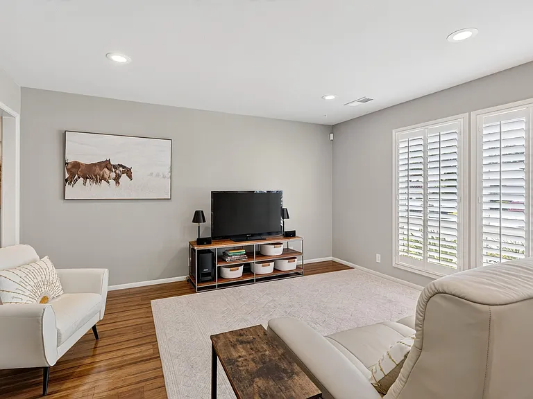 2613 Village Side Dr — Photo 5