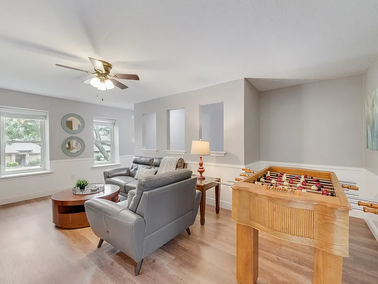 Windy Crest Cir — Photo 20
