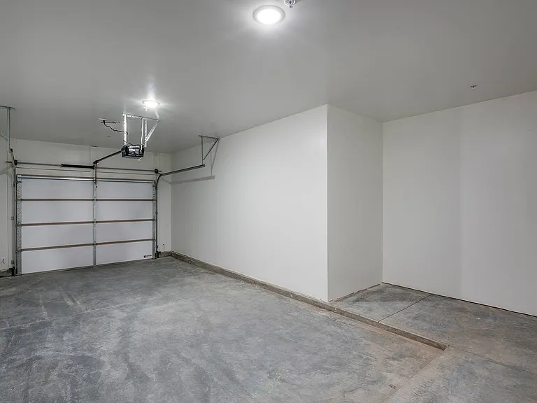 Icon Apartment Homes at Ferguson Farm — Photo 17