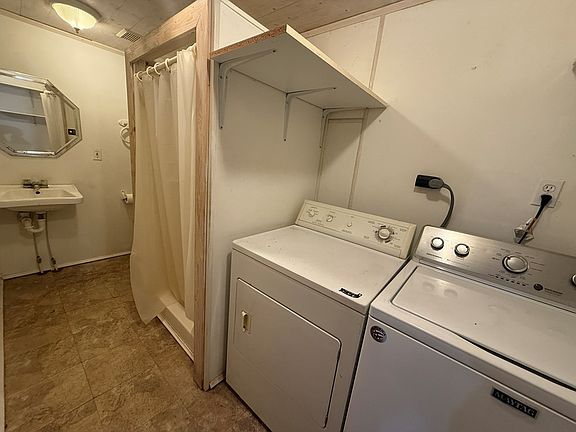 5th image of 3335 Upper Peachtree Rd