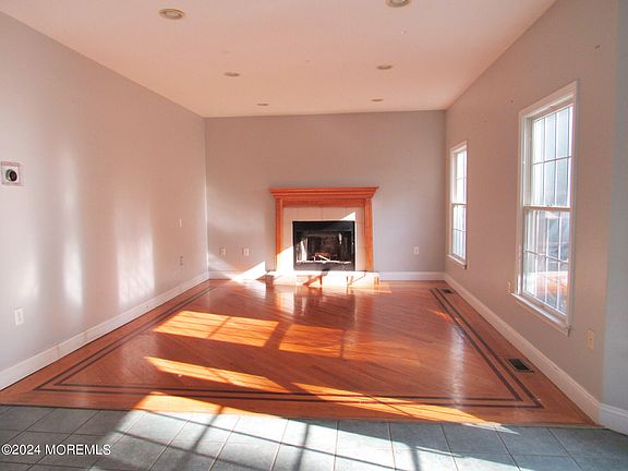 4th image of 1440 South Street