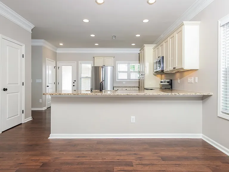 1728 Main Divide Dr — Photo 9