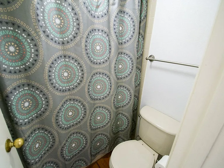 935 Broadway St. #203 — Photo 14