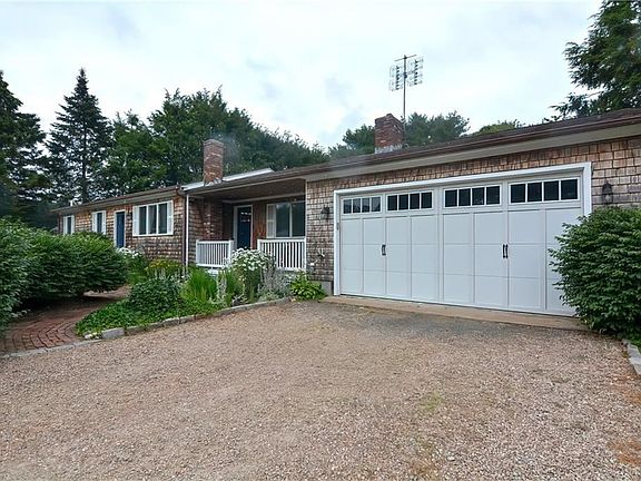 2nd image of 131 Bedford Dr