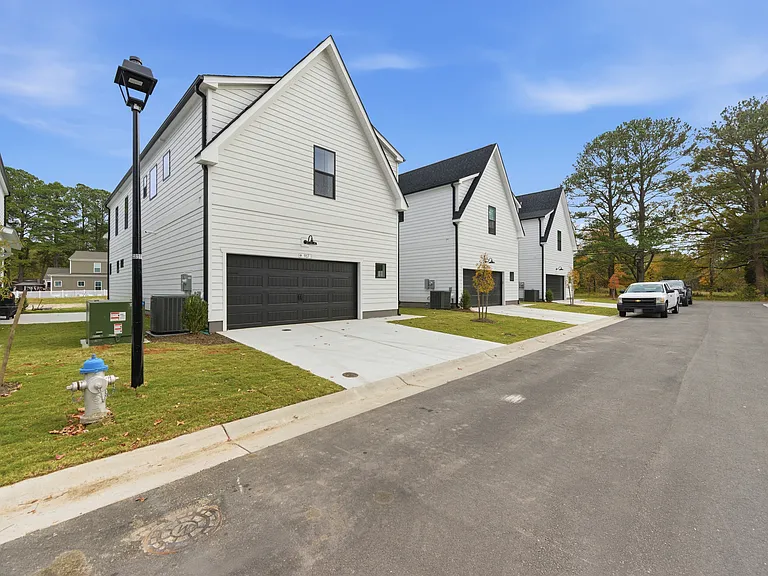 917 Calhoun Way — Photo 27