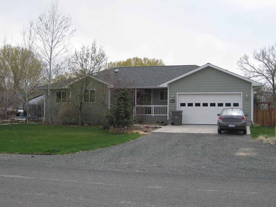 1st image of 508 1st St E