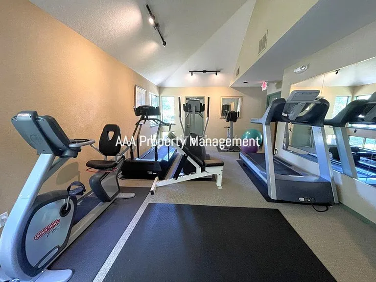 2530 Oak Rd #204 — Photo 23