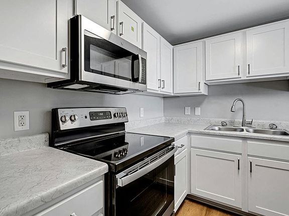 2nd image of 119 Monahan Dr #6