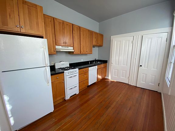 5th image of 223 Jersey St