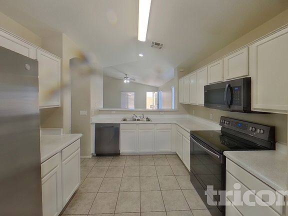 5th image of 9002 W Palm Ln