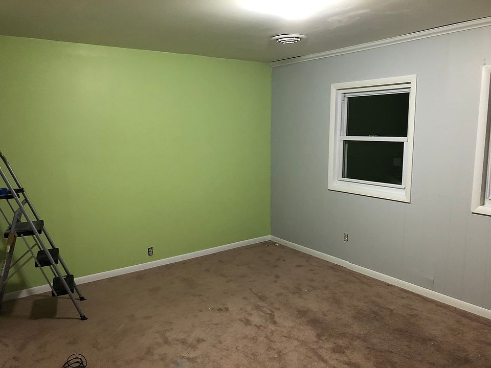 1st image of 635 W Ford Ave
