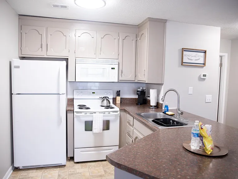 140 Gunter Ln #140B — Photo 10
