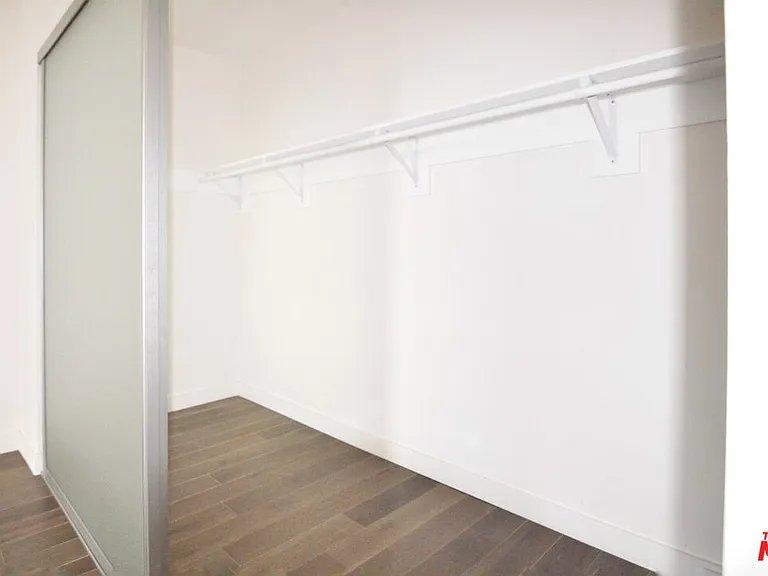 901 S Flower St #709 — Photo 16