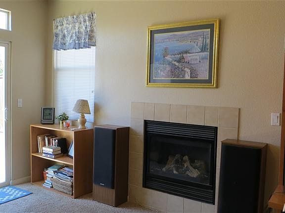 5th image of 2237 Country Oak Ln