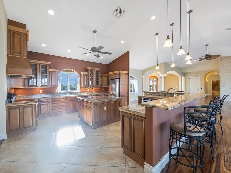 736 Pruitt Dr — Photo 22