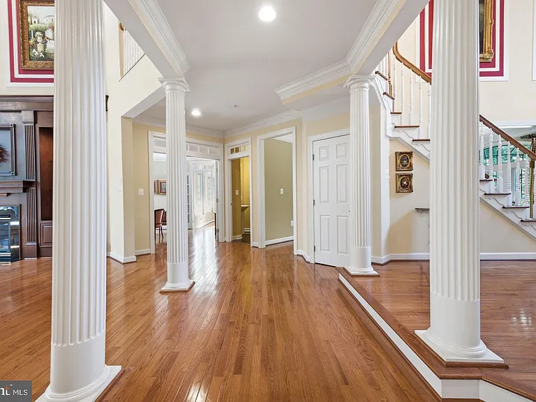 14140 Seneca Rd — Photo 28