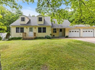 829 Stage Rd, Richmond, VT 05477