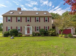 34 Holloway St, Taunton, MA 02780