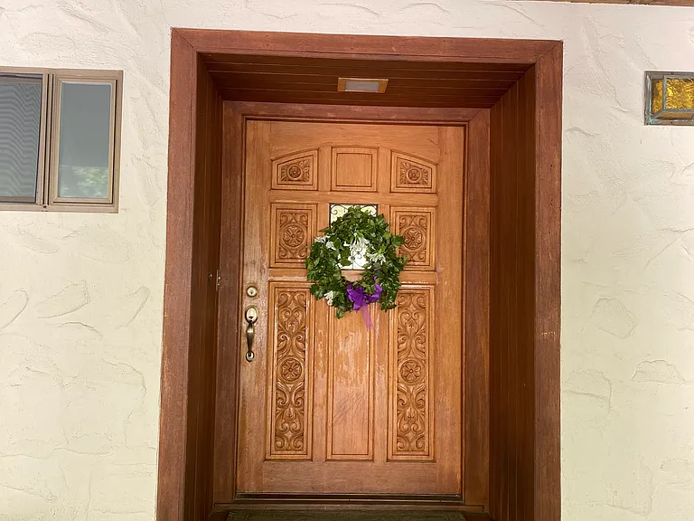 407 Hecker Pass Rd — Photo 1