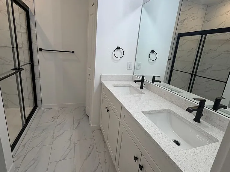 214 Ichabod Ave S — Photo 15