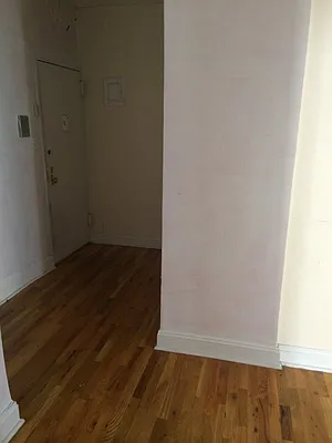 Rented by Bohemia Realty Group | media 16