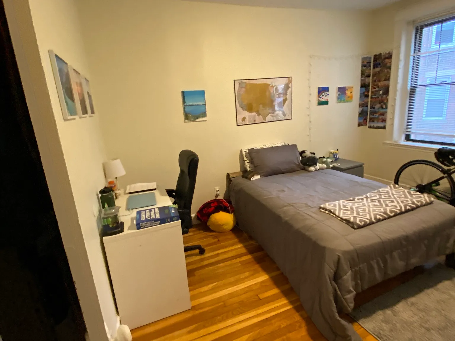 2 bed, 650 sqft, $3,600 — Photo 4