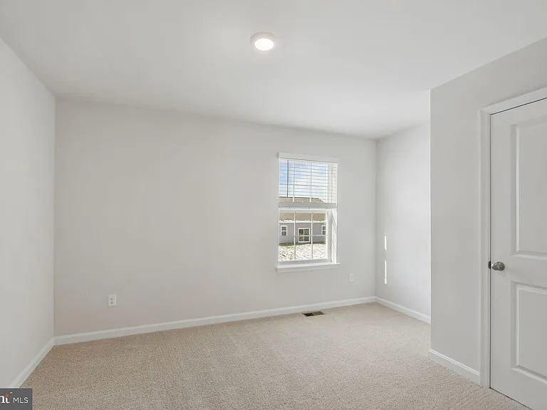 5208 Crooked Ln — Photo 8