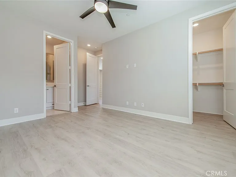 125 Turnstone — Photo 26
