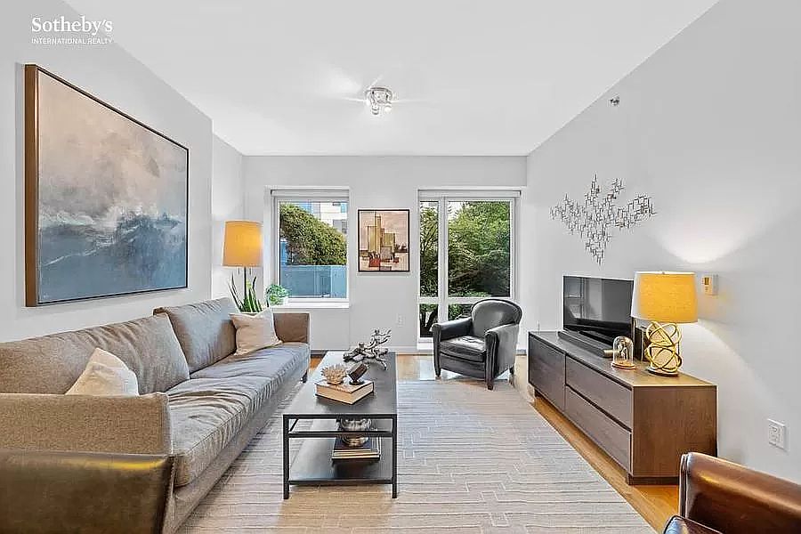 1st image of 454 W 54th St APT 2L