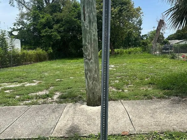 3508 Greenwood Ave, West Palm Beach, FL 33407