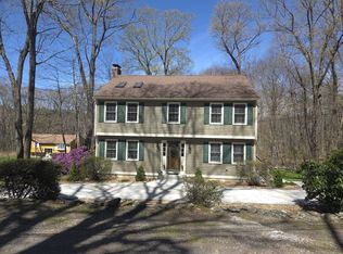 32 Sibley Rd, Sutton, MA 01590