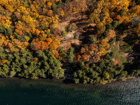 229 Smoky Lake Dr, Iron River, MI 49935