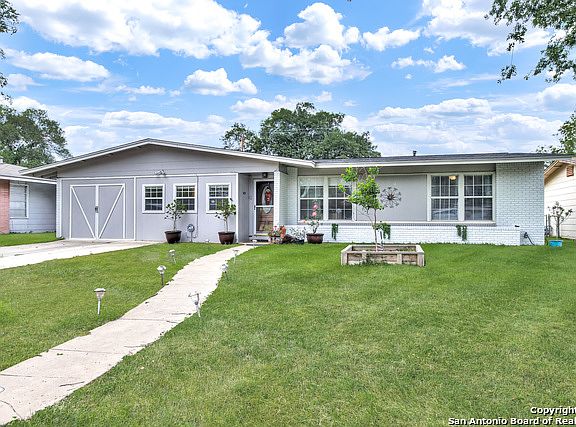 2nd image of 643 Karen Ln