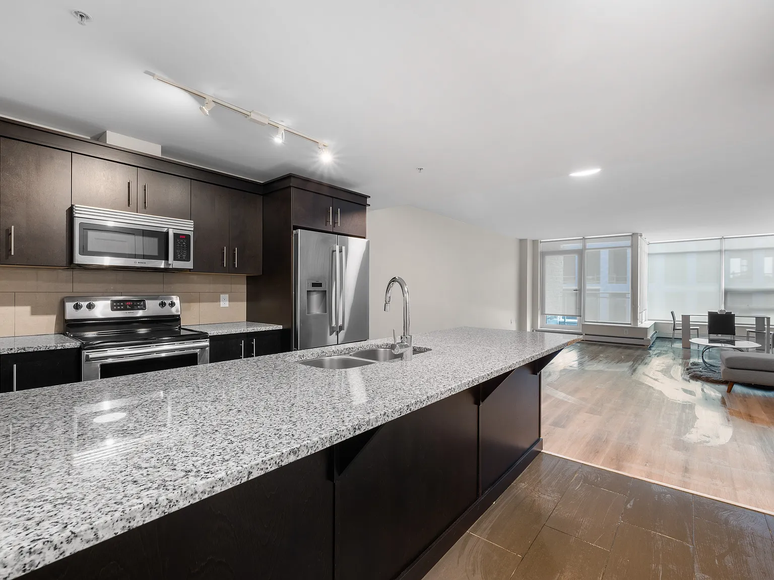 15 Kings Wharf Place Dartmouth — Photo 2