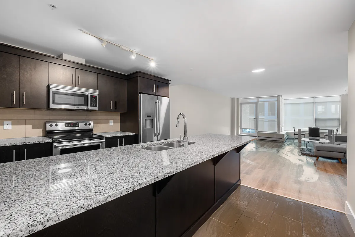 Building Photo - 15 Kings Wharf Pl #306