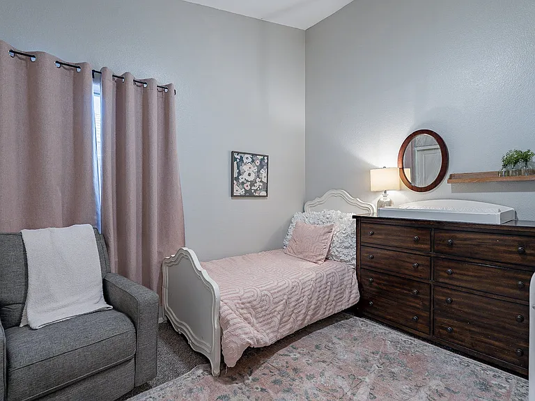 3877 E Washington Ct — Photo 38