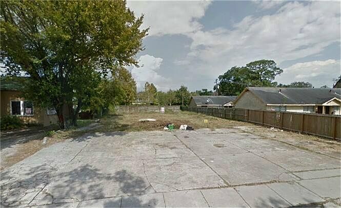1st image of 2411 Southmore Blvd